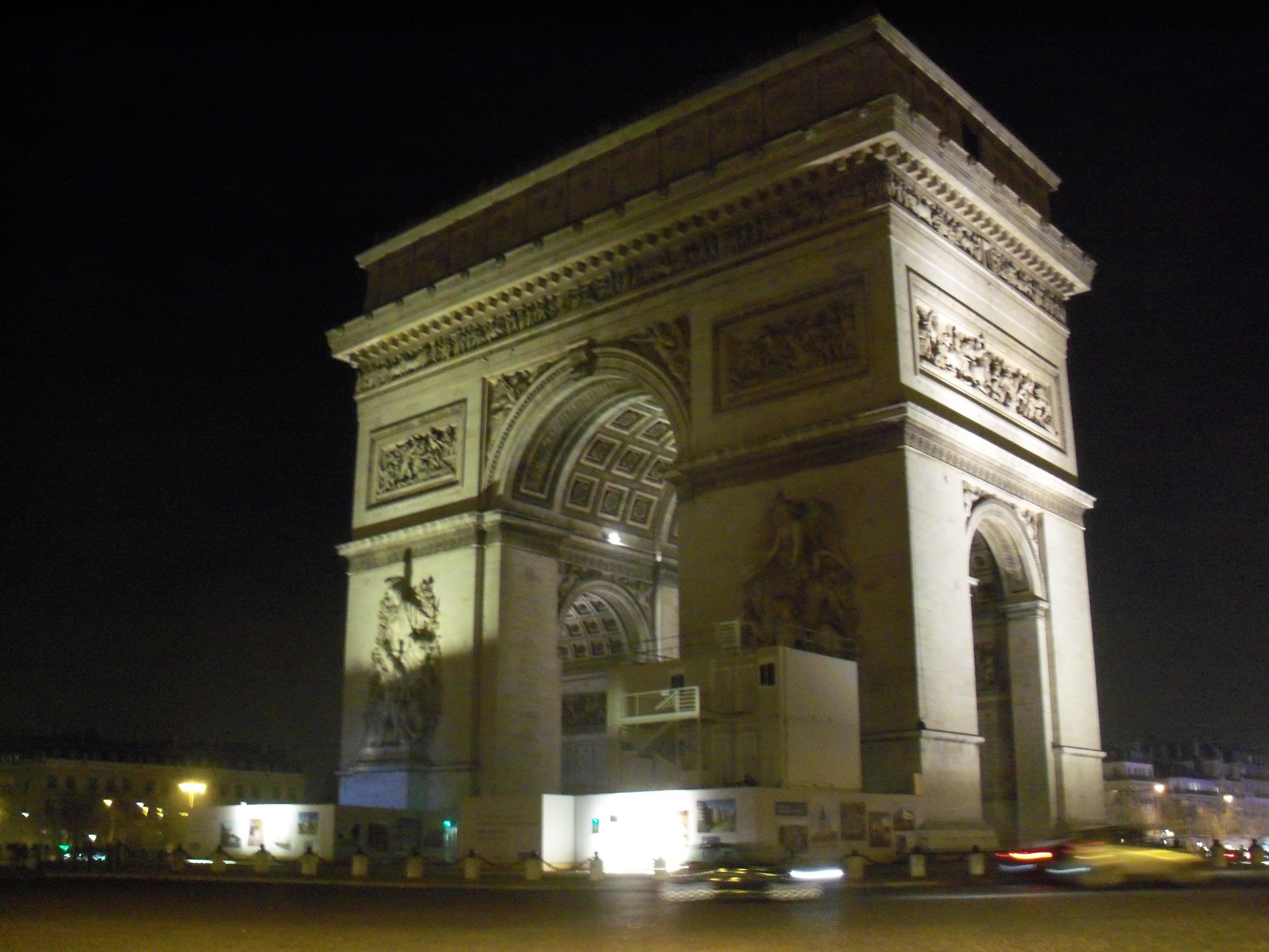 Arc de Triomphe – night time | Paris 2018